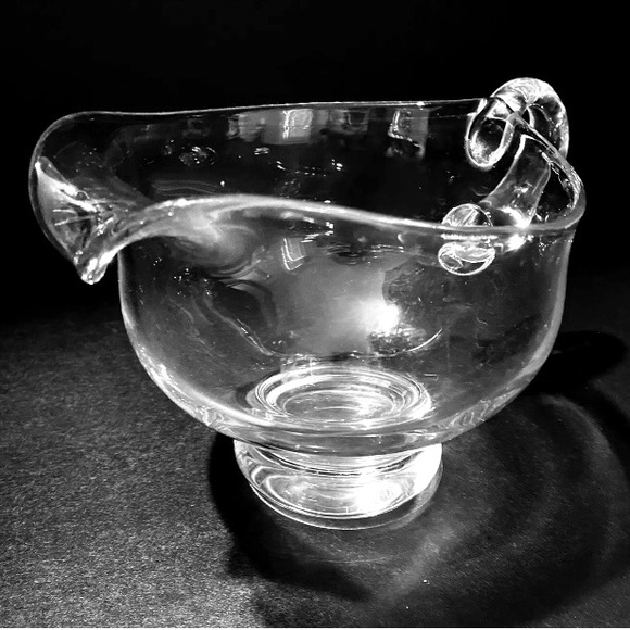 Clear Glass Sauce/Gravy Pitcher/Boat Thick Solid Weight Classic but Modern Lines - Picture 3 of 6